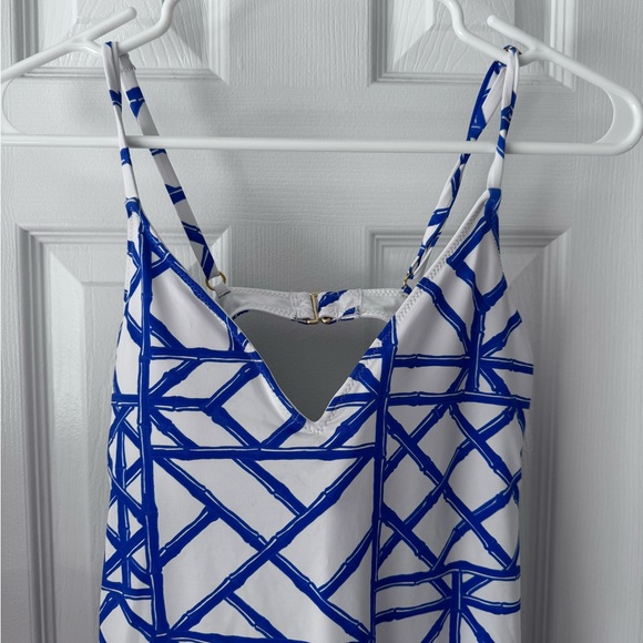 Vineyard Vines Bamboo Lattice Print One-Piece - Picture 2 of 8